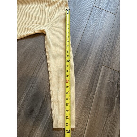 Collection Fiftynine Turtleneck Cashmere Sweater Women’s Petite Size M Yellow - Picture 6 of 6